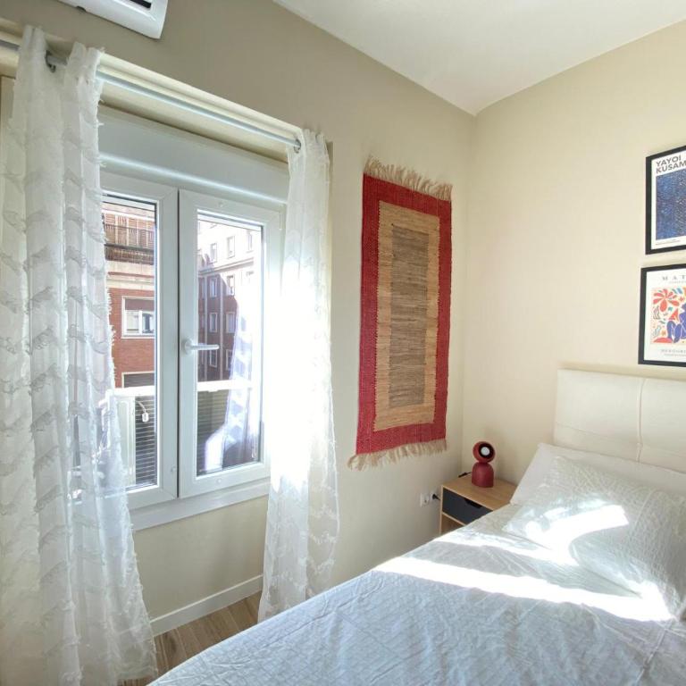 ESTUDIOS GRAN VÍA - One-Bedroom Apartment - 12
