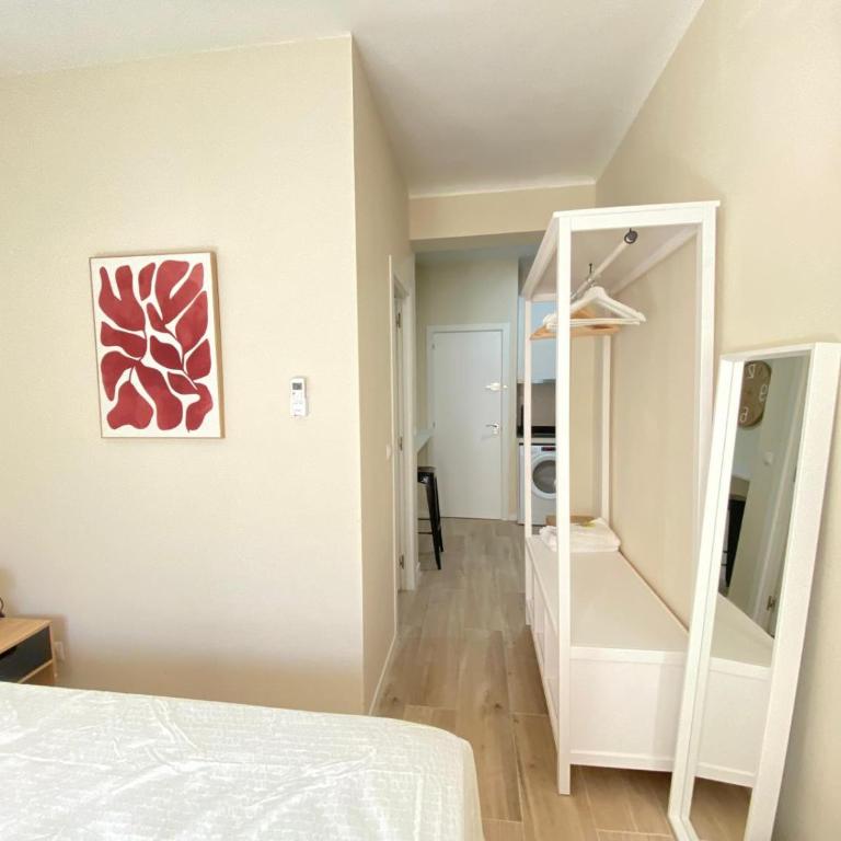 ESTUDIOS GRAN VÍA - One-Bedroom Apartment - 18