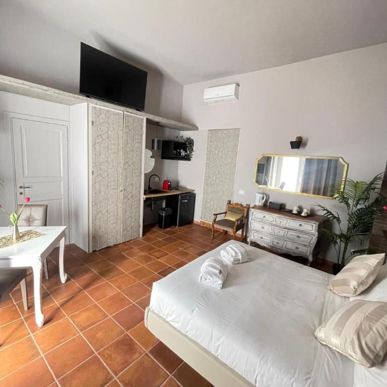 Lucilla’s Suite San Pietro station - Monolocale Deluxe - 18