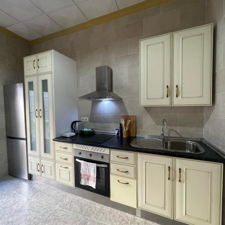 Apartamentos Abeto - Apartamento de 1 dormitorio con balcón - 5