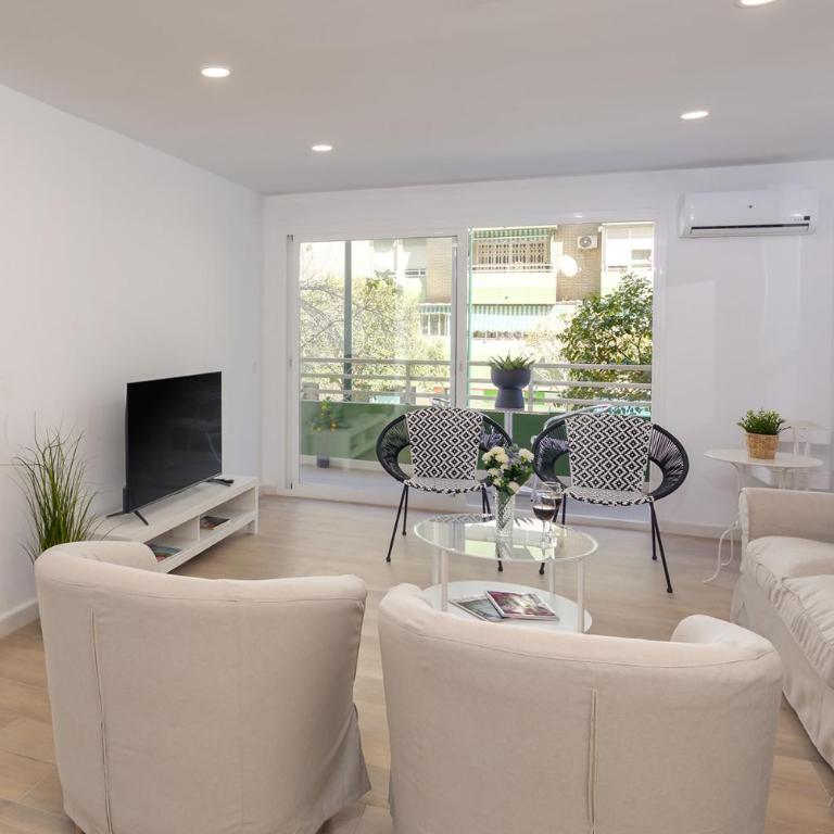 -MalagaSunApts-El Palo Dream & Beach - Three-Bedroom Apartment - 3