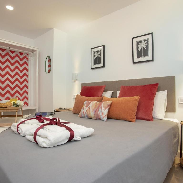 -MalagaSunApts-El Palo Dream & Beach - Three-Bedroom Apartment - 4