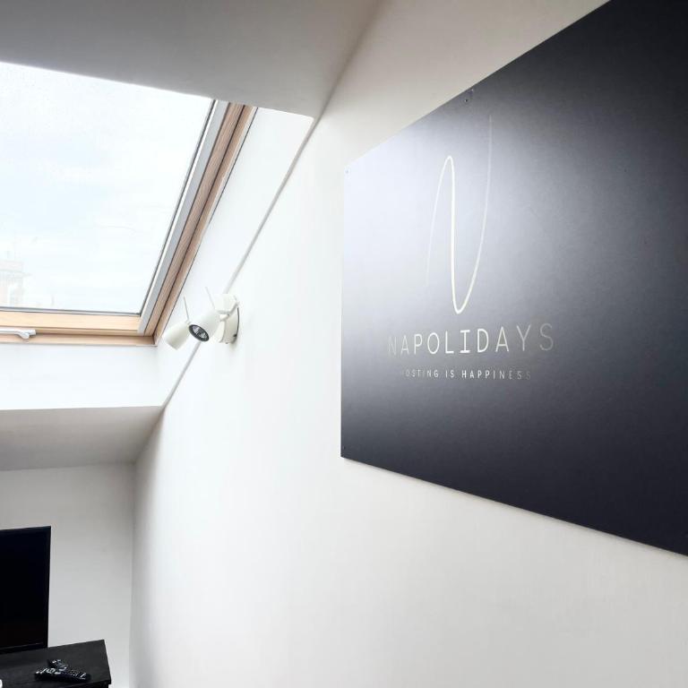Napolidays Mansarda Garibaldi by Dimorra - Two-Bedroom Apartment - 10