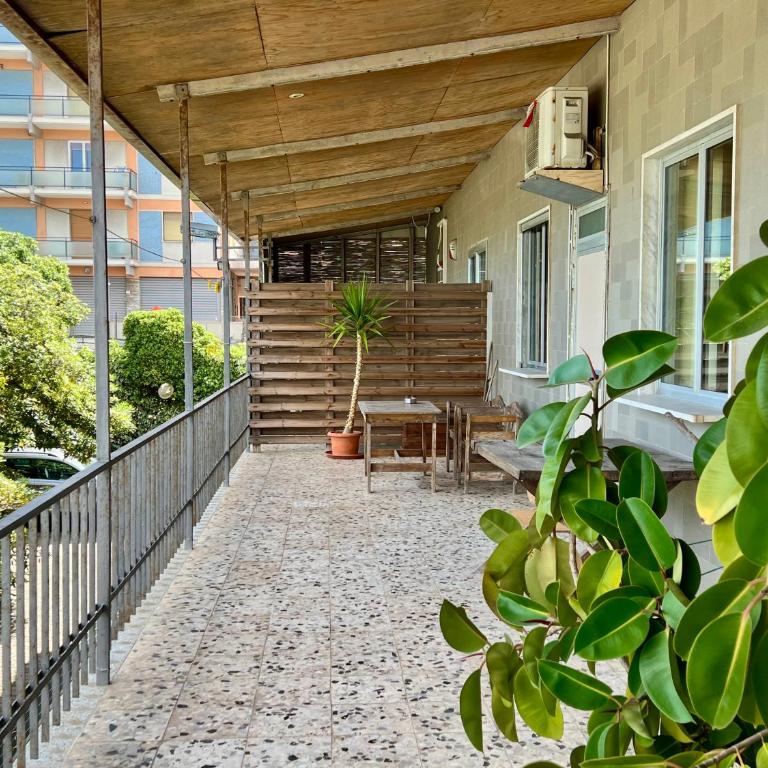 Appartamento Vacanze con Accesso Spiaggia Terrazzo e Parcheggio - One-Bedroom Apartment - 2