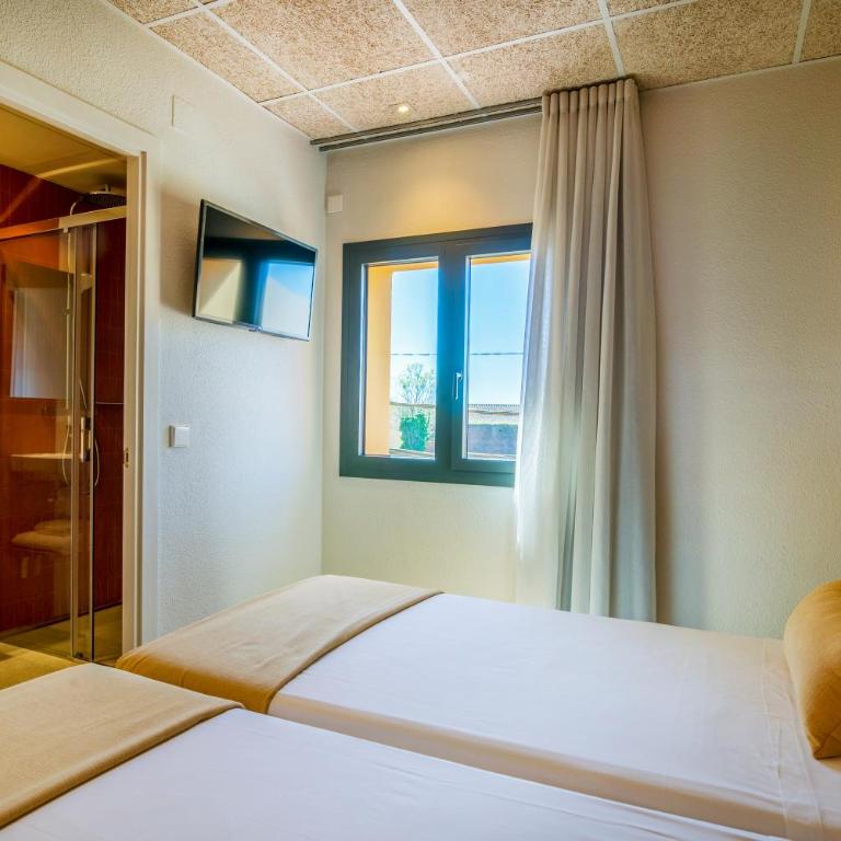 Hostal Barris - Habitación Doble Superior - 2 camas - 18