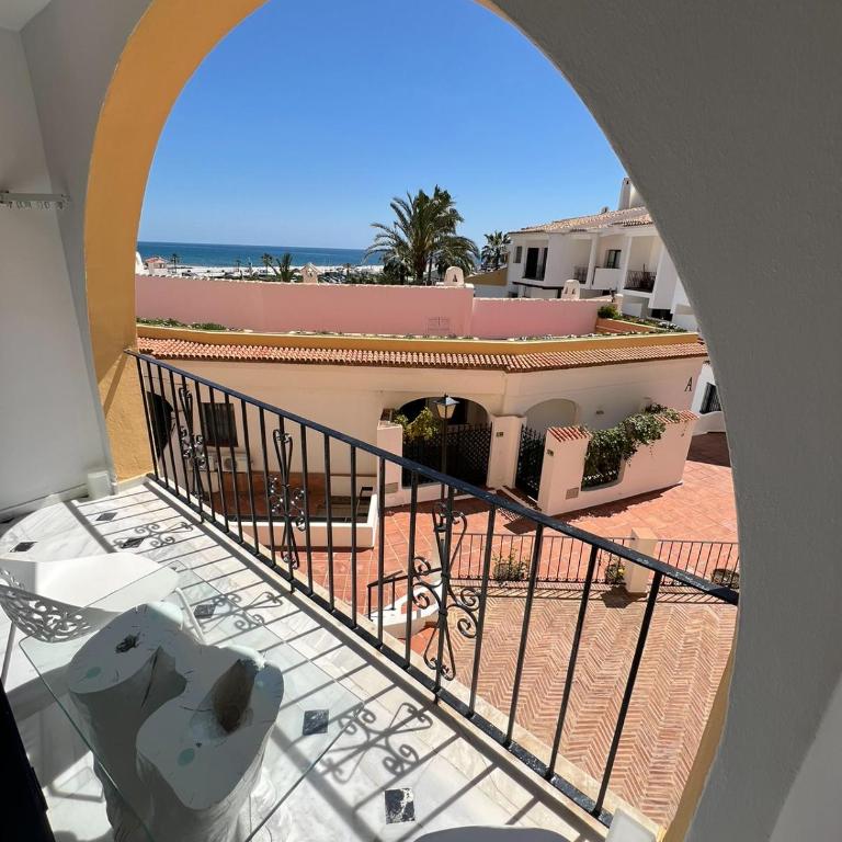 FASCINANTE Hogar en Cabo Pino en MARBELLA - Two-Bedroom Apartment - 23