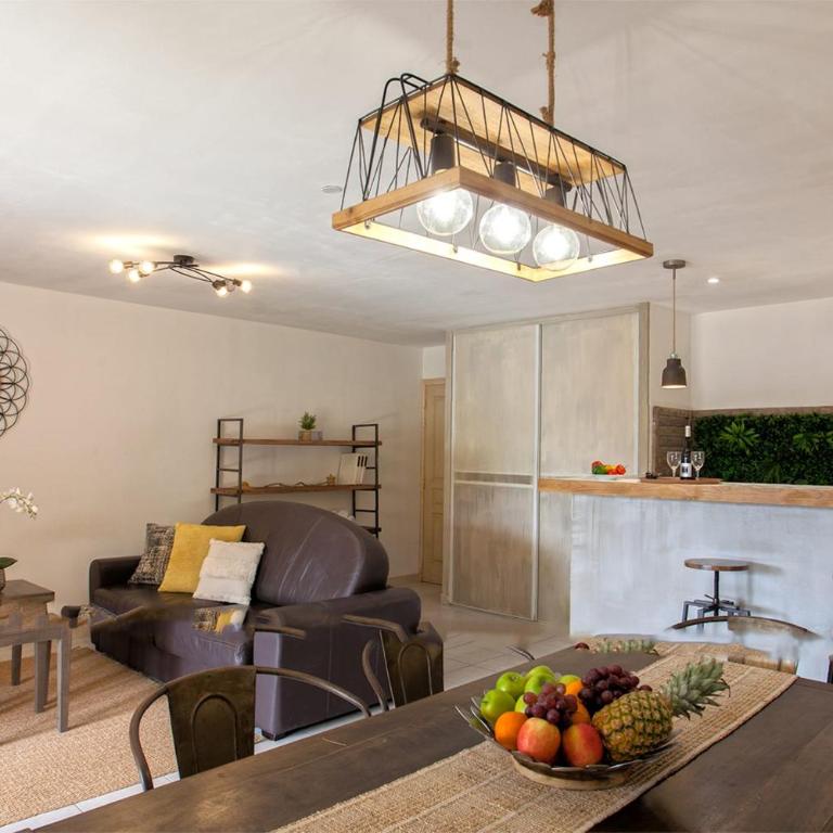 location de vacances figuier avec jardin barbecue piscine chauffée à Calvi - Apartment - 2