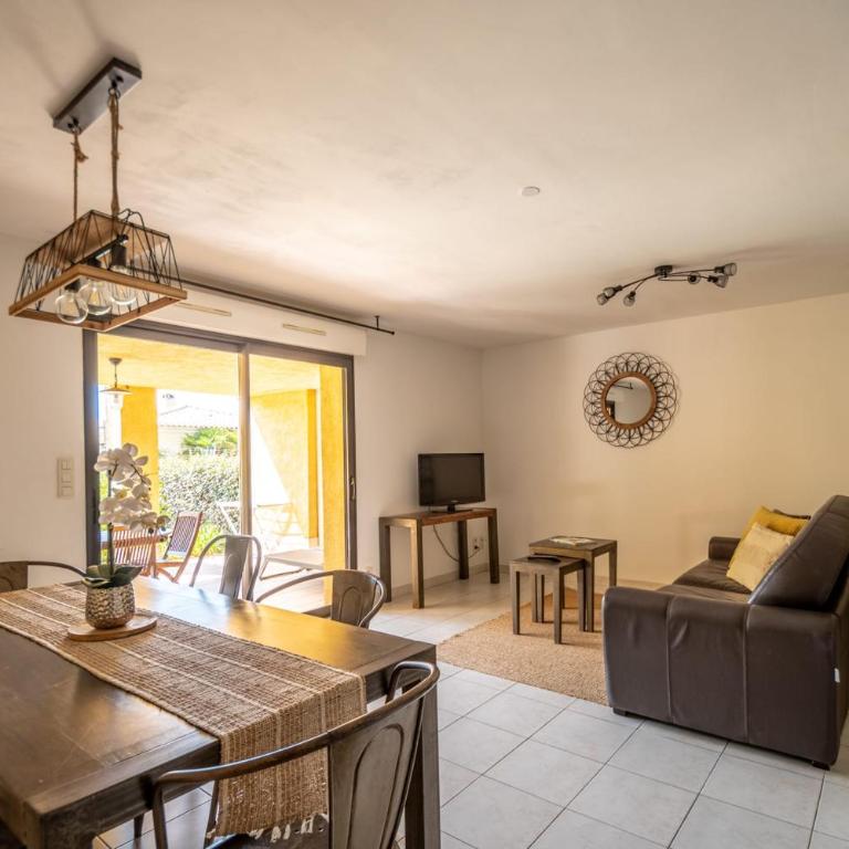 location de vacances figuier avec jardin barbecue piscine chauffée à Calvi - Apartment - 3