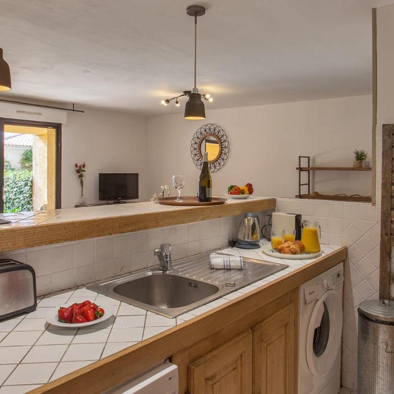 location de vacances figuier avec jardin barbecue piscine chauffée à Calvi - Apartment - 16