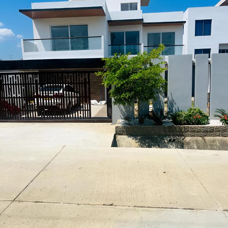 AzulRest Casa de Verano - Three-Bedroom House - 3