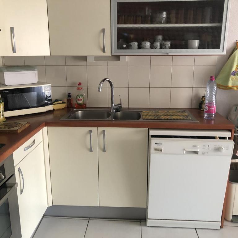 LOCATION BANYULS SUR MER les Terrasses du centre appt 4 à 6 personnes - Two-Bedroom Apartment - 16