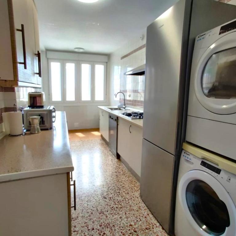 Piso cerca Playa con 2 duchas y 5 Aires Acondicionados - Apartamento - 5