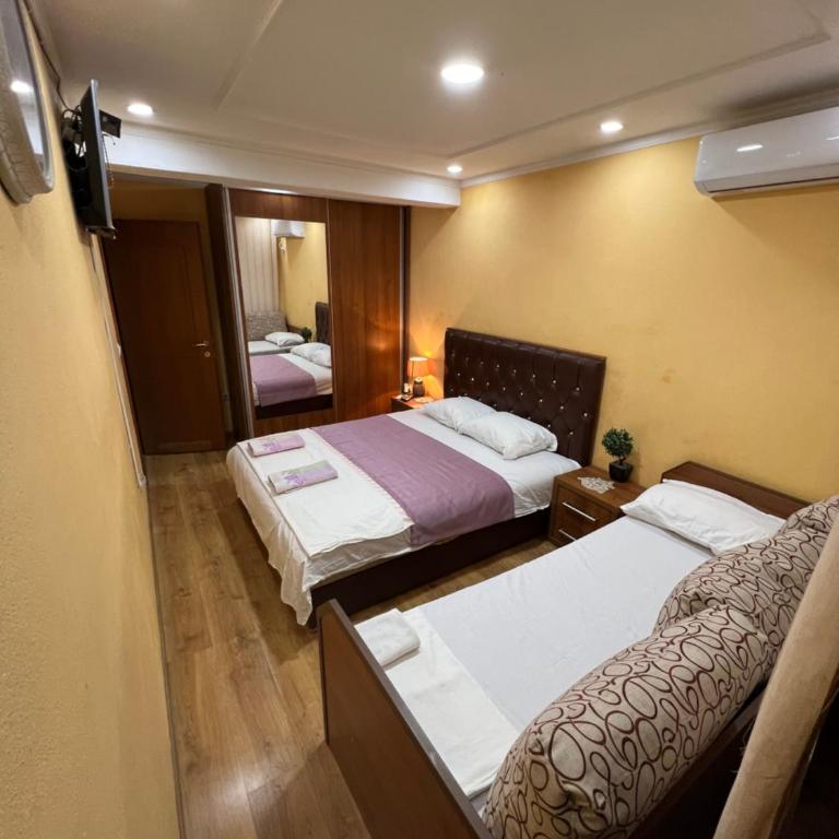 City Heart Apartments - Family Double Room - 3