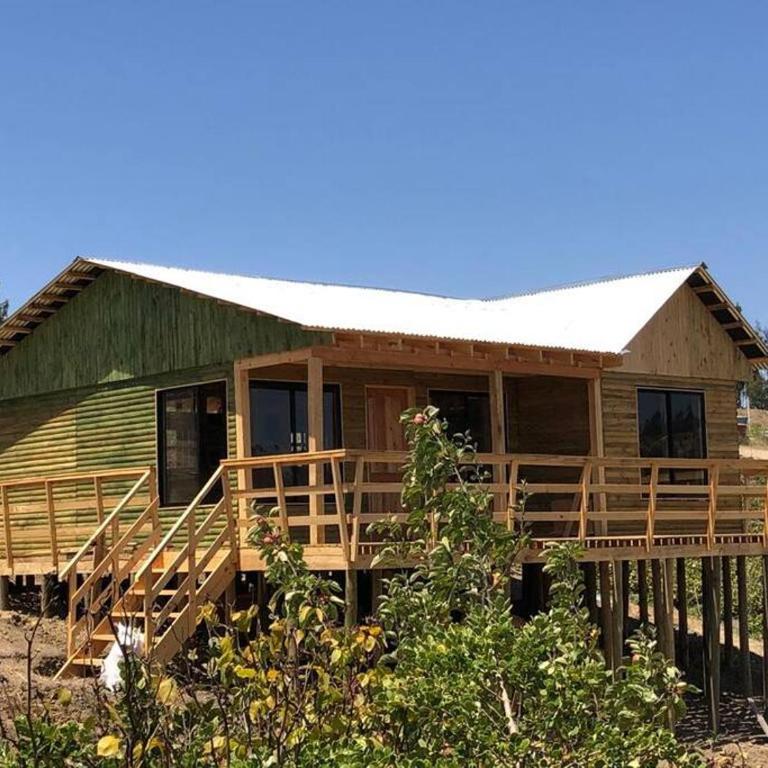 Acogedora Cabaña - Three-Bedroom House - 1