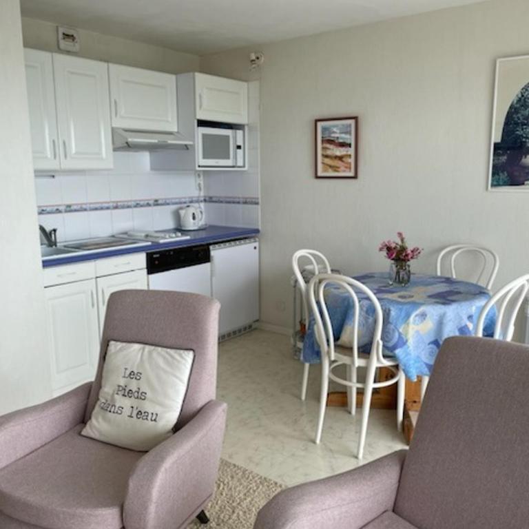 Studio Confortable 4 Pers, Face Plage, Sud - FR-1-331-87 - Estudio - 9