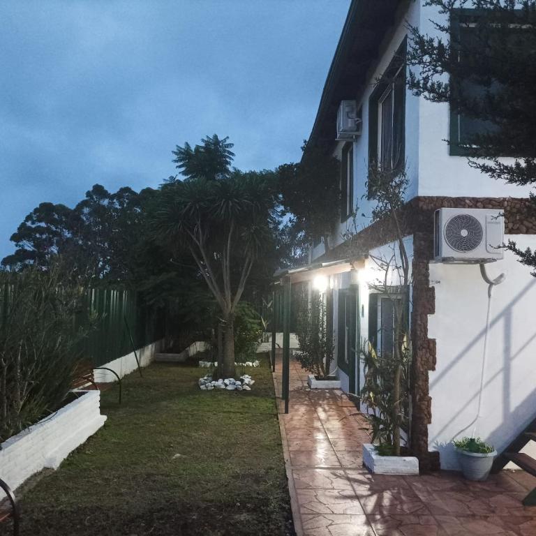 Casa 2 pisos Para 5 personas toda equipada - One-Bedroom House - 11