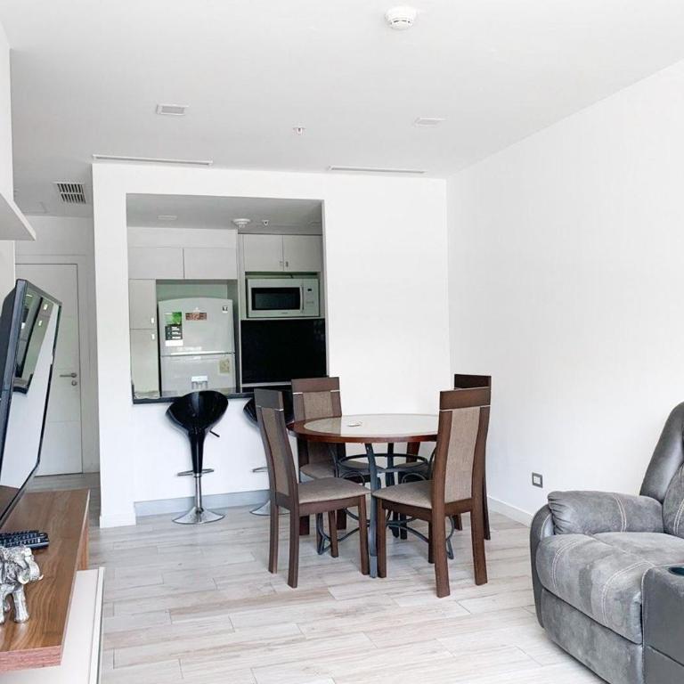 Airbnb Guayaquil, Puerto Santa Ana, Parking Gratis - Two-Bedroom Apartment - 22
