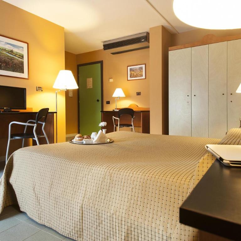 Albergo Athenaeum - Camera Matrimoniale - 1