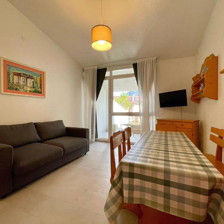Coastal villa with private garden - Villa - 9