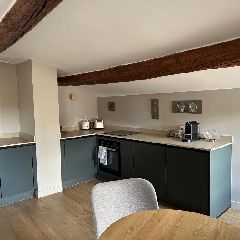 CABADOL - Appartement Aix centre historique - très calme - 50m cours Mirabeau - Appartamento con 1 Camera da Letto - 14
