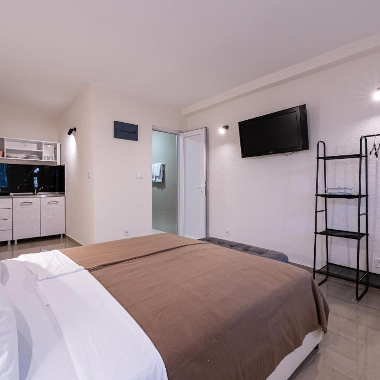 Regina Residence - Deluks Dvokrevetni Studio sa Bračnim Krevetom - 5