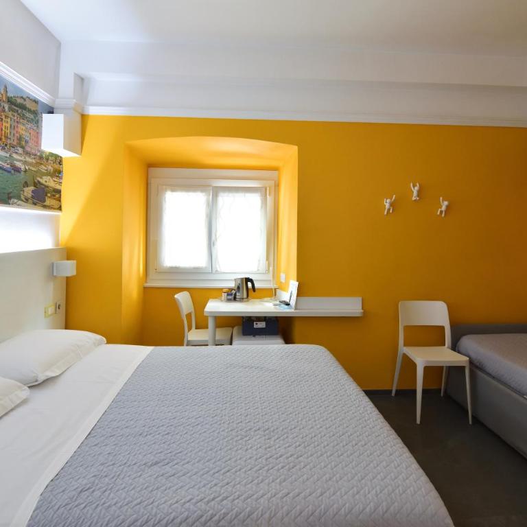 Hotel Fiume - Camera Tripla - 10