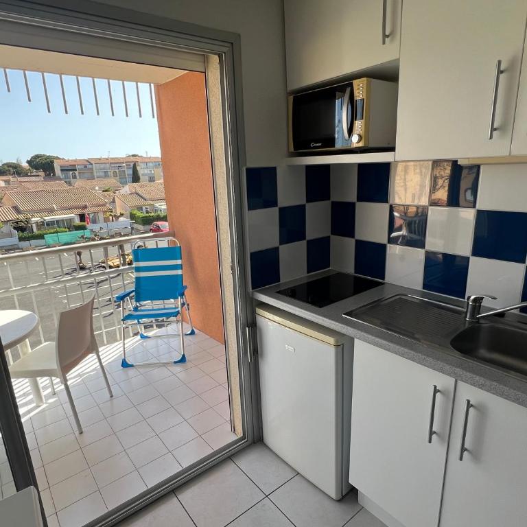 PRIMAVERA Agréable T2 résidence avec piscine Plage Richelieu Cap d'Agde - Apartment mit Terrasse - 11