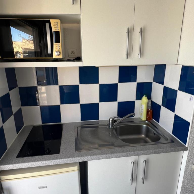 PRIMAVERA Agréable T2 résidence avec piscine Plage Richelieu Cap d'Agde - Apartment mit Terrasse - 10