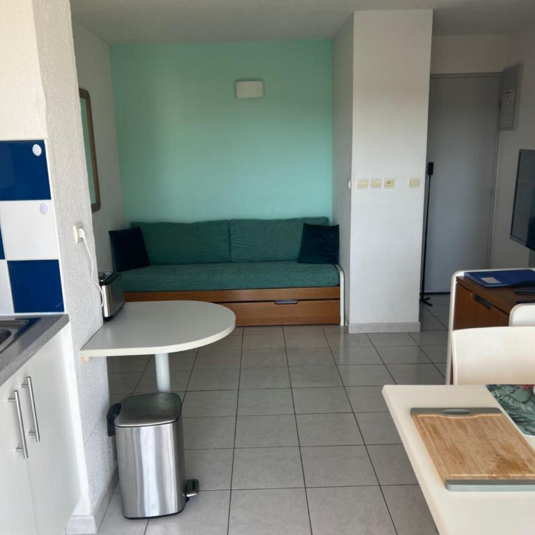 PRIMAVERA Agréable T2 résidence avec piscine Plage Richelieu Cap d'Agde - Apartment mit Terrasse - 15