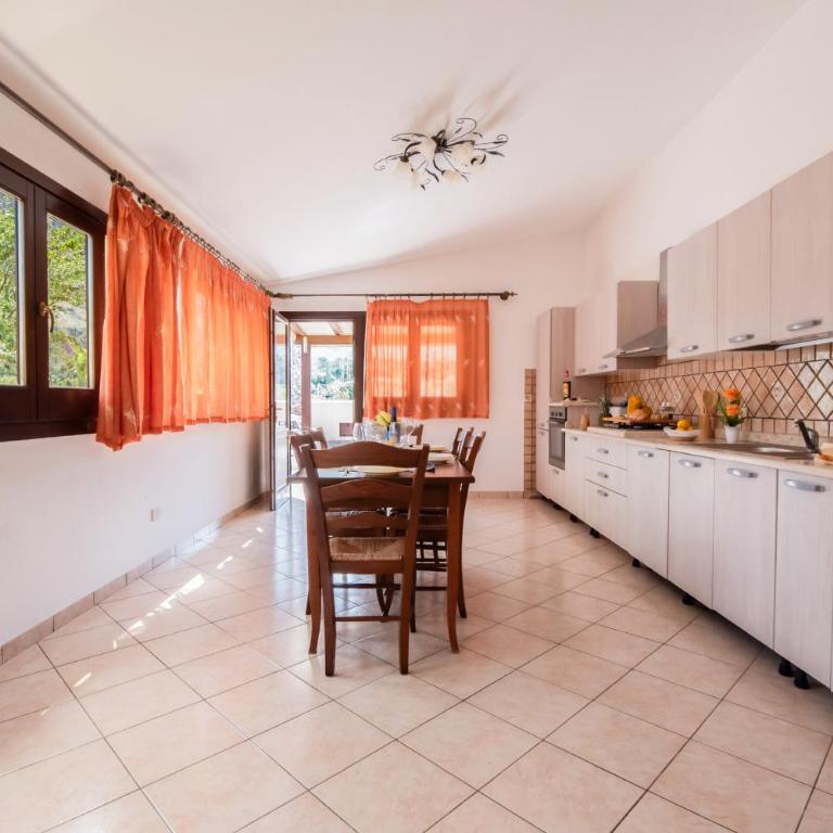 Villa Minoa con piscina - Villa con 3 Camere da Letto - 56