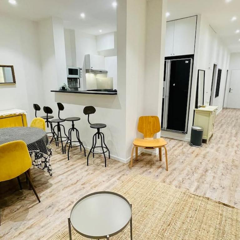 Appartement 6 pièces / 5 chambres / calme / RDC - Apartamento - 2