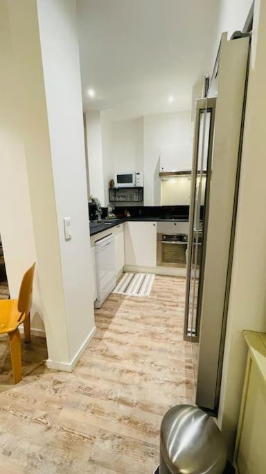 Appartement 6 pièces / 5 chambres / calme / RDC - Apartamento - 16