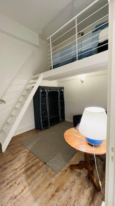 Appartement 6 pièces / 5 chambres / calme / RDC - Apartamento - 27