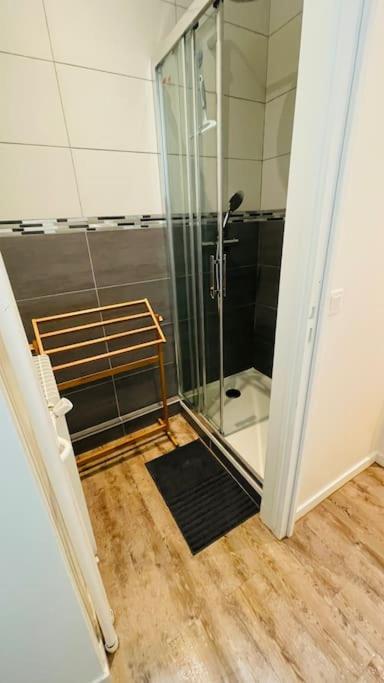 Appartement 6 pièces / 5 chambres / calme / RDC - Apartamento - 28