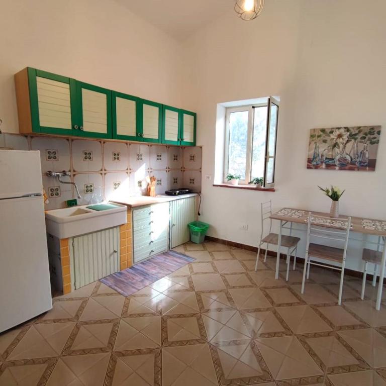 La casetta degli ulivi - One-Bedroom House - 11
