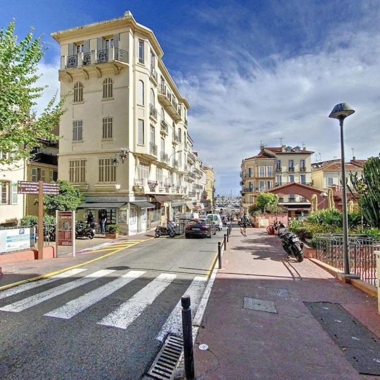 Grand 2 pieces- Marche Forville - Appartement 1 Chambre - 9