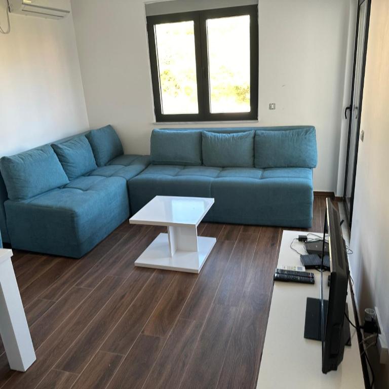 Apartman Sladjana - One-Bedroom Apartment - 9