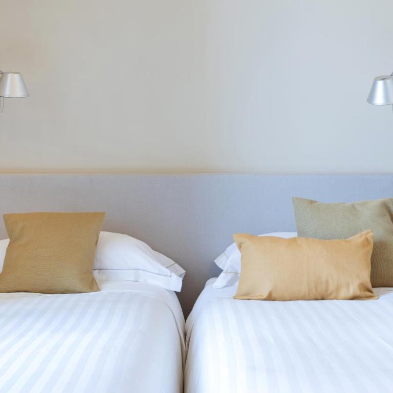 Palazzo Costarelli - Bed and Breakfast - Double or Twin Room with Balcony - 16