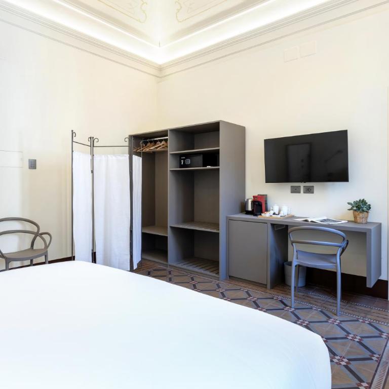 Palazzo Costarelli - Bed and Breakfast - King Room - 9