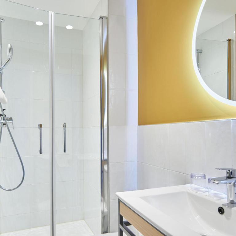Hôtel Bordeaux Clémenceau by Happyculture - Chambre Triple - 1