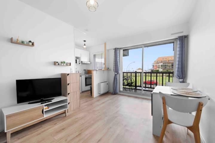 Un Cocon au Bord de l'Océan Vue Partielle sur Mer - Apartment mit 1 Schlafzimmer - 1