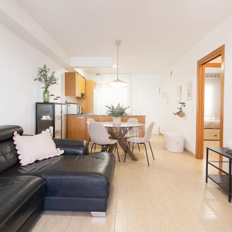 Global Vacacional, Apartamento con piscina y terraza en la playa de Canet - Apartment - 4