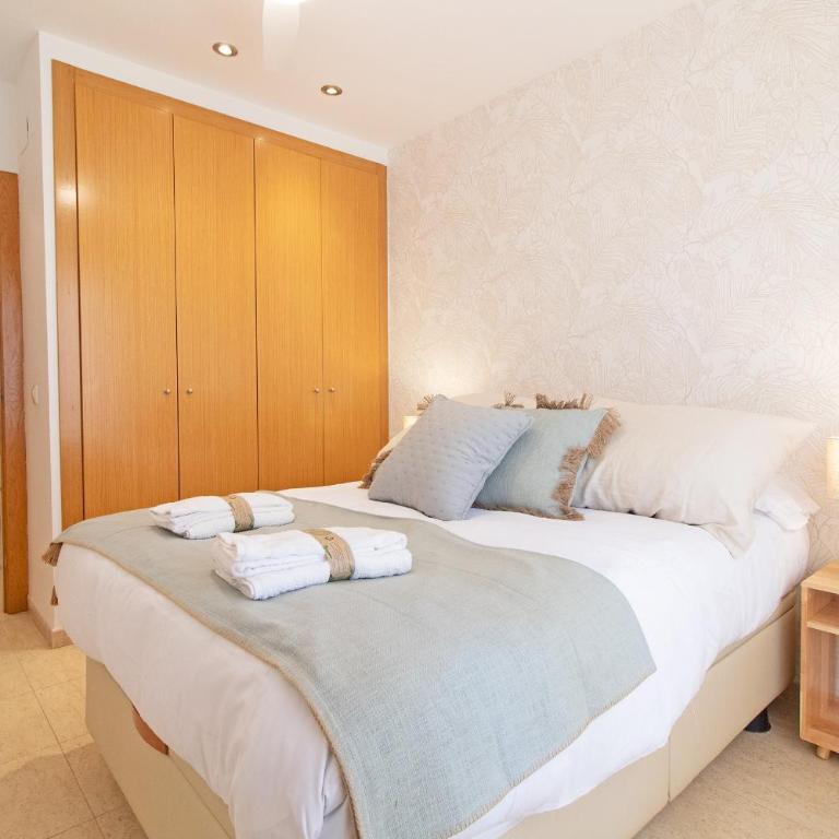 Global Vacacional, Apartamento con piscina y terraza en la playa de Canet - Apartment - 11