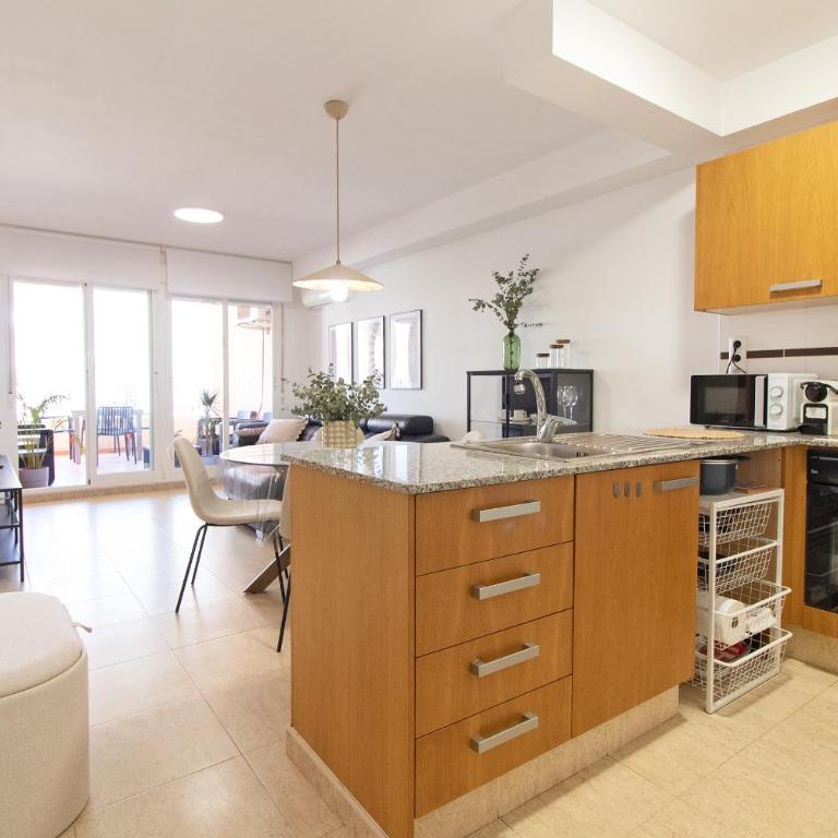 Global Vacacional, Apartamento con piscina y terraza en la playa de Canet - Apartment - 9