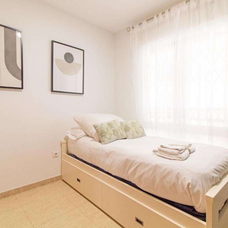 Global Vacacional, Apartamento con piscina y terraza en la playa de Canet - Apartment - 15