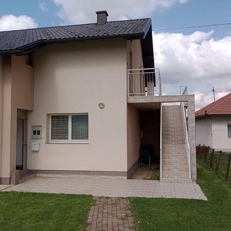 Apartman L&L - Apartman sa 3 Spavaće Sobe - 1
