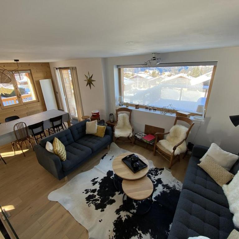 Chalet rénové pour 12 pers., à 100m des pistes, 300m des commerces, terrasses et parking inclus - Chalet 3 Chambres - 15