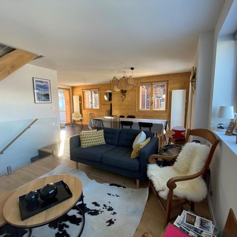 Chalet rénové pour 12 pers., à 100m des pistes, 300m des commerces, terrasses et parking inclus - Chalet 3 Chambres - 17