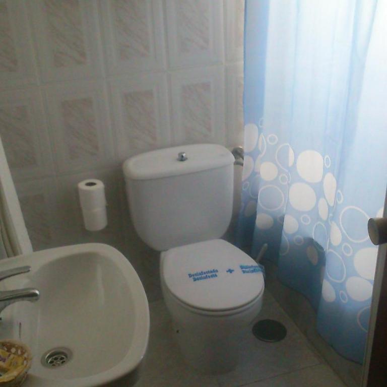Hostal Virgen Del Rocío - Habitación Doble con baño privado - 2
