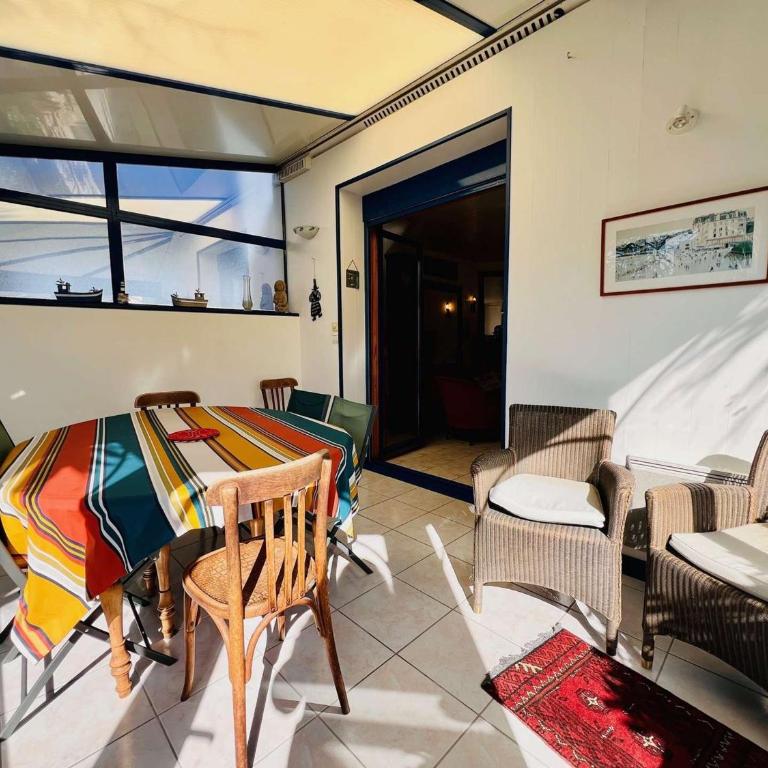 Maison 4P, 95m², cœur de Quiberon, proche plage, jardin sud, WIFI, 8 pers - FR-1-478-278 - Villa - 2